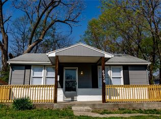 6936 Kensington Ave, Kansas City, MO 64132