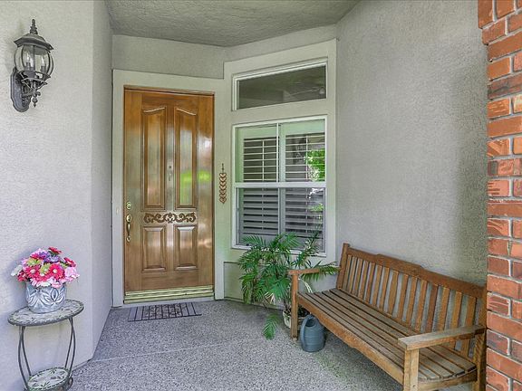 5th image of 1164 Elderberry Cir