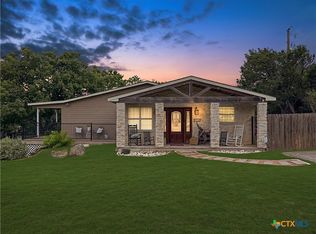 729 Trail Crest Dr, Canyon Lake, TX 78133