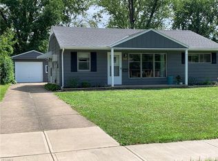 273 Kempton Dr, Berea, OH 44017