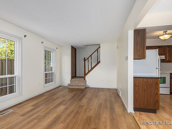 4th image of 3511 Whispering Brook Dr SE