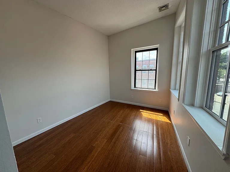 62 Wingate St — Photo 12