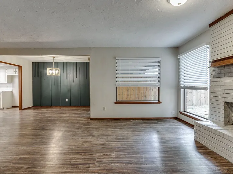 1705 N Gleason Ave — Photo 11