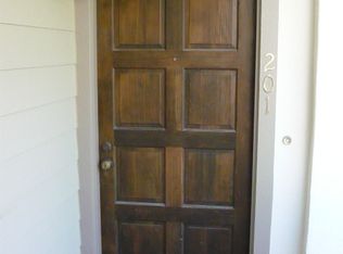 585 Hawthorne St APT 201, Monterey, CA 93940