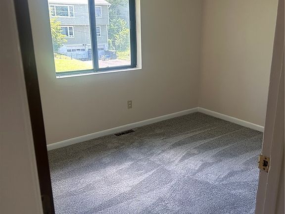 5th image of 119 N Lorraine Ave
