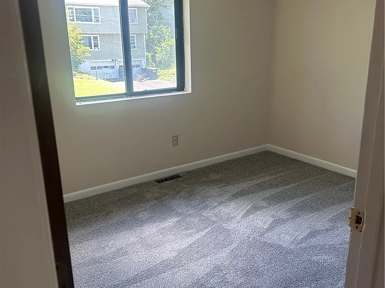 119 N Lorraine Ave — Photo 5