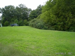 105 Big Tree Ln, Valmeyer, IL 62295