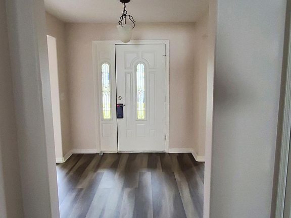 5th image of 919 Burland Cir