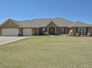 7523 Ashley Trl, Edmond, OK 73025