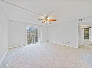 203 Flanders Ct APT 3, Louisville, KY