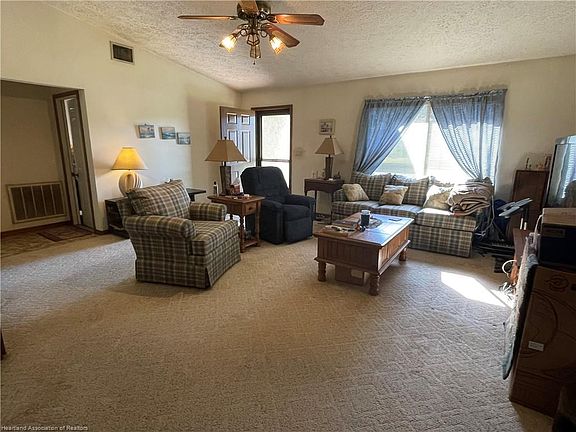 2nd image of 2411 Hidden Creek Cir
