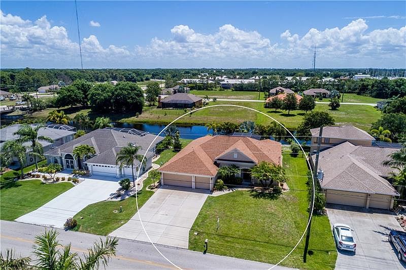 1st image of 887 Rotonda Cir