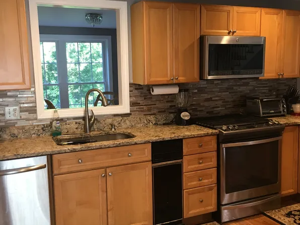 551 Park St, North Reading, MA 01864