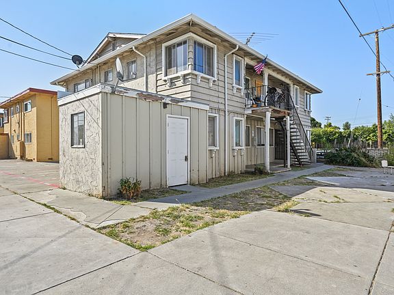 3rd image of 2329 Monroe St #2