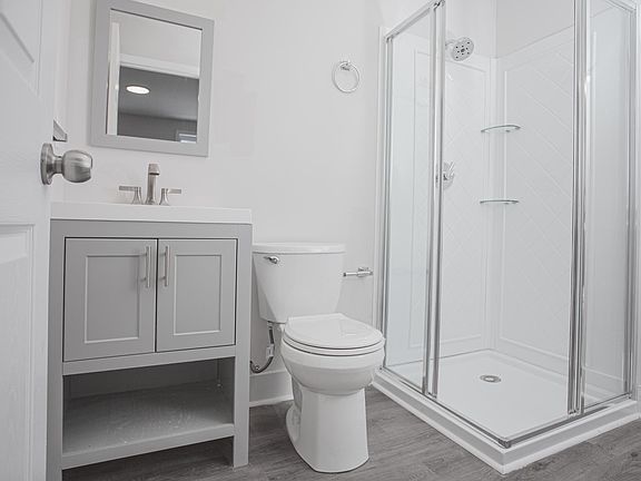 3rd image of 665 E Wensley St #9
