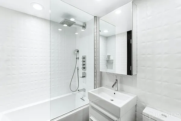 Rented by Brown Harris Stevens | media 23