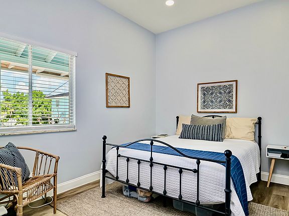 4th image of 1167 Buttonwood Ln #3
