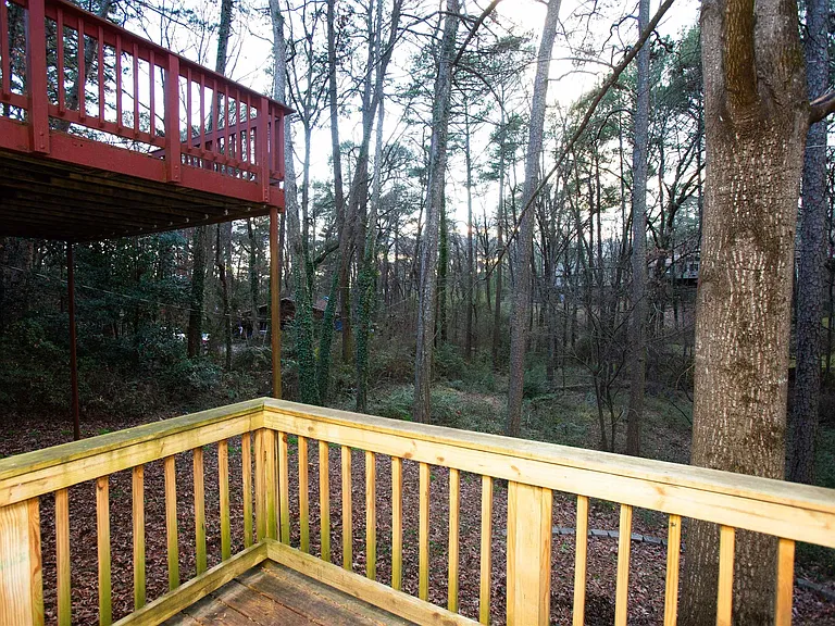 1506 Alberta Dr — Photo 32