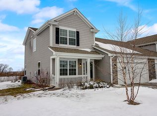 355 Norfolk Ln, Pingree Grove, IL 60140
