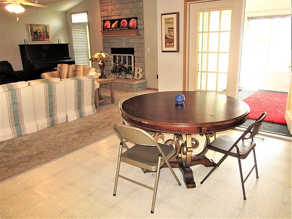 5th image of 172 Gala Ave