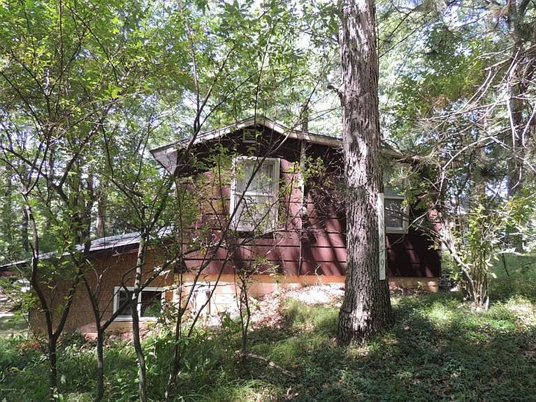 1st image of 16459 Findley Dr