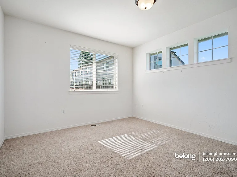 15 164th St SW #8 — Photo 11