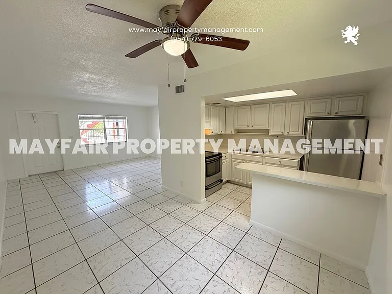 432 NW 42nd St #2 — Photo 1