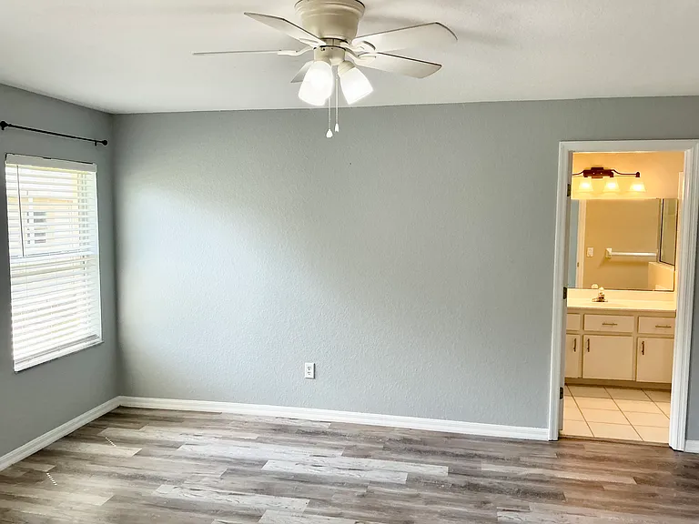 401 Harbour Lights Dr — Photo 38