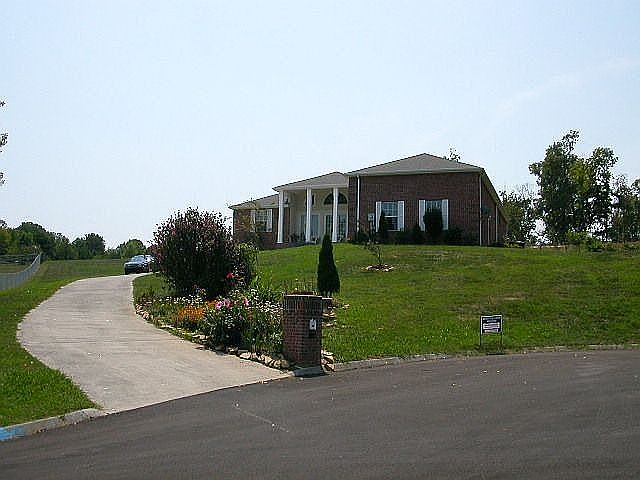 1st image of 189 Chapman View Dr