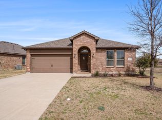 10248 Little Falls Trl, Fort Worth, TX 76177