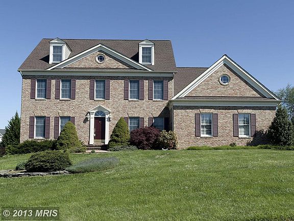 3rd image of 1002 Woodshire Ln