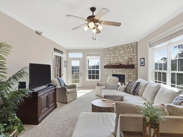 201 Golfview Drive #3-2, Branson, MO 65616