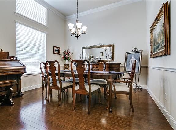 5th image of 3213 Burnet Cir
