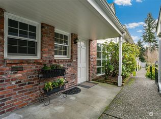 1420 Bellevue Way SE APT 11, Bellevue, WA