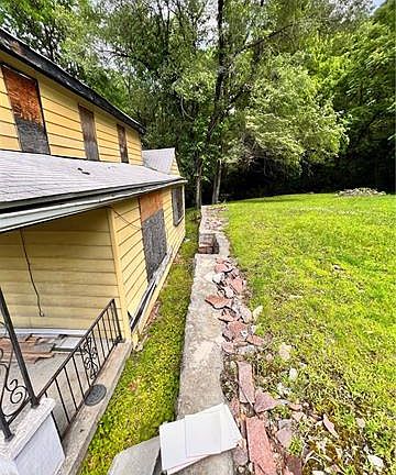 5th image of 2313 N Sherman St