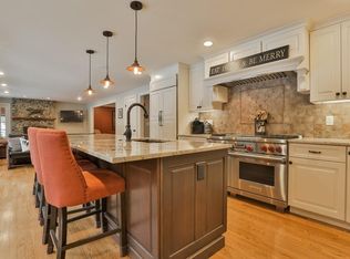 11 Pearl Rd, Boxford, MA 01921