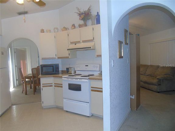 3rd image of 1011 Tropical Ave