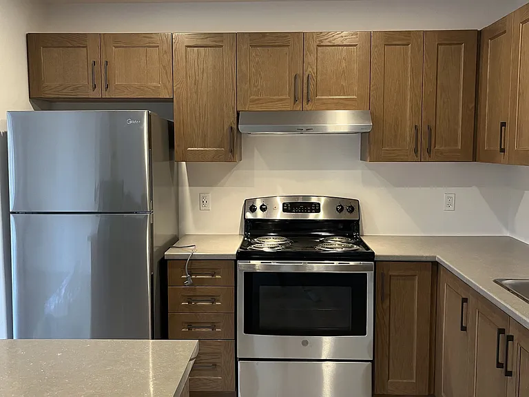 119 Mullin St — Photo 5