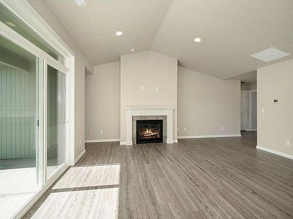 3rd image of 17009 E Knox Ln