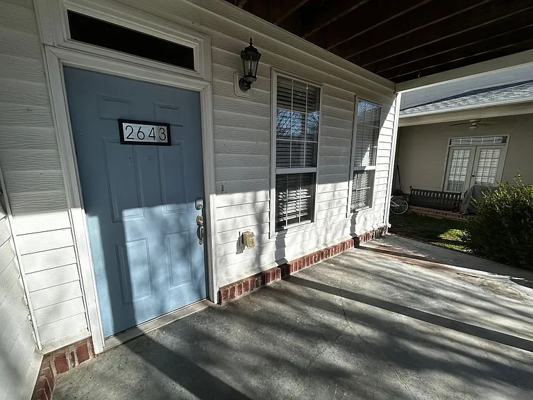 2643 N Westminster Dr — Photo 2