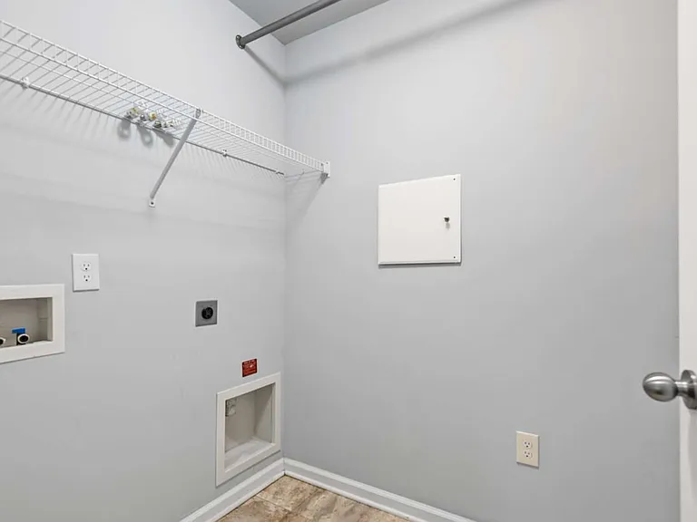 3368 Kinross Ct — Photo 33