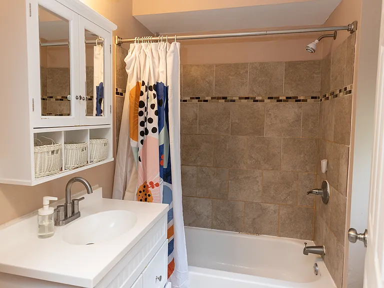 2320 Kenilworth Ave — Photo 21