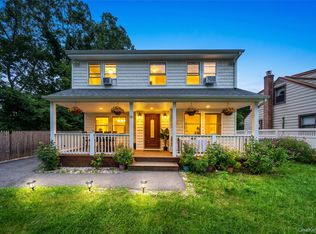 18 Ormond Place, Shirley, NY 11967
