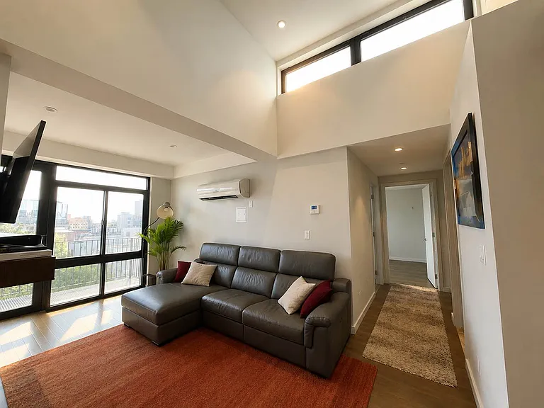 15 Troutman St #4F — Photo 1