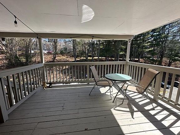 5th image of 35 Hawthorne Dr #6