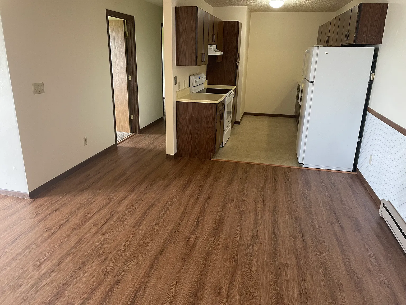 2 bed, 773 sqft, $900 — Photo 2