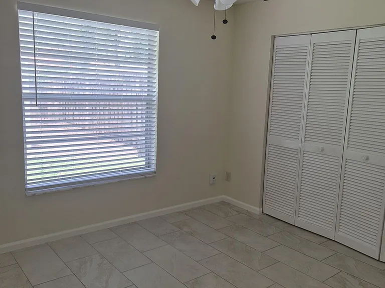 3793 Heather Dr W — Photo 4