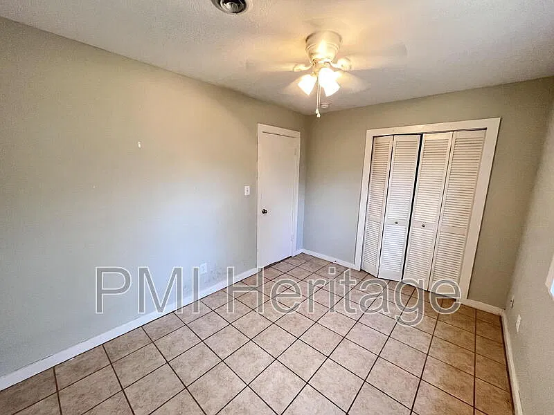 2 bed, 1.0 bath, 725 sqft, $925 — Photo 4