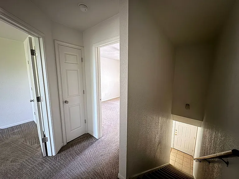 206 Veterans Ave — Photo 17
