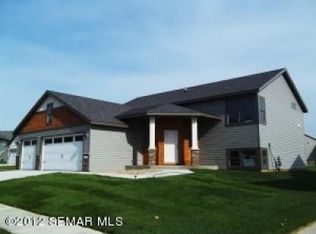 2679 Flagstone Ln NW, Rochester, MN 55901